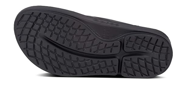 Amazon.com | OOFOS Unisex Original Thong flip flop, Classic